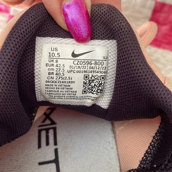 🍑🤍Women’s Nike Metcon size 10.5 - Picture 6 of 10